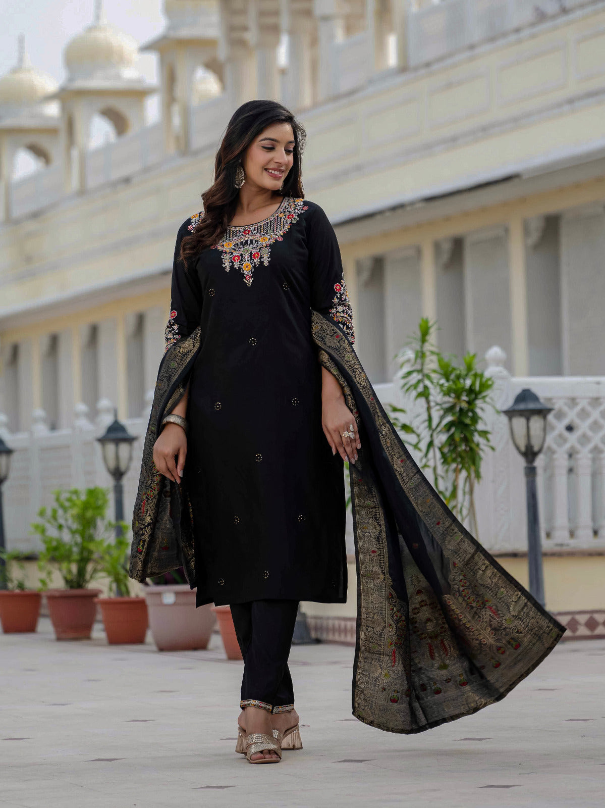 Premium Roman Silk Embroidered Kurti Pant Dupatta Set – Jacquard Meena Dupatta