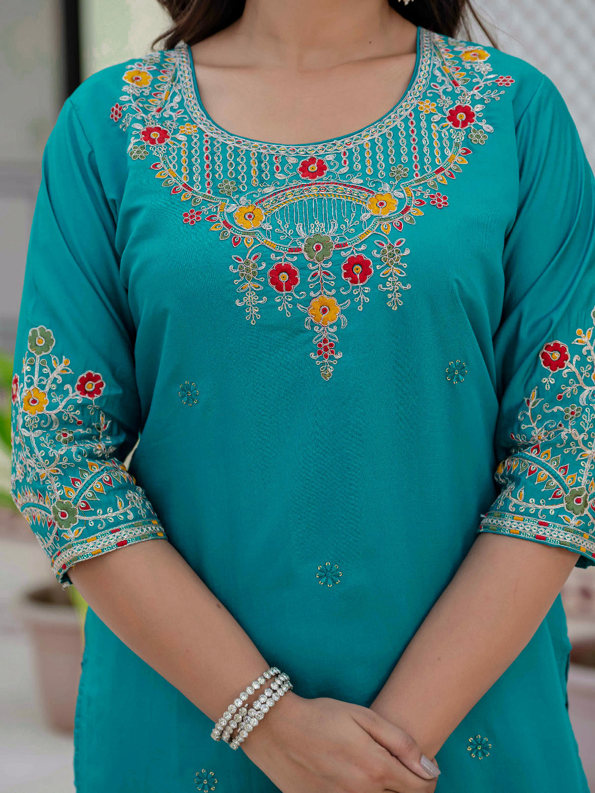 Premium Roman Silk Embroidered Kurti Pant Dupatta Set – Jacquard Meena Dupatta
