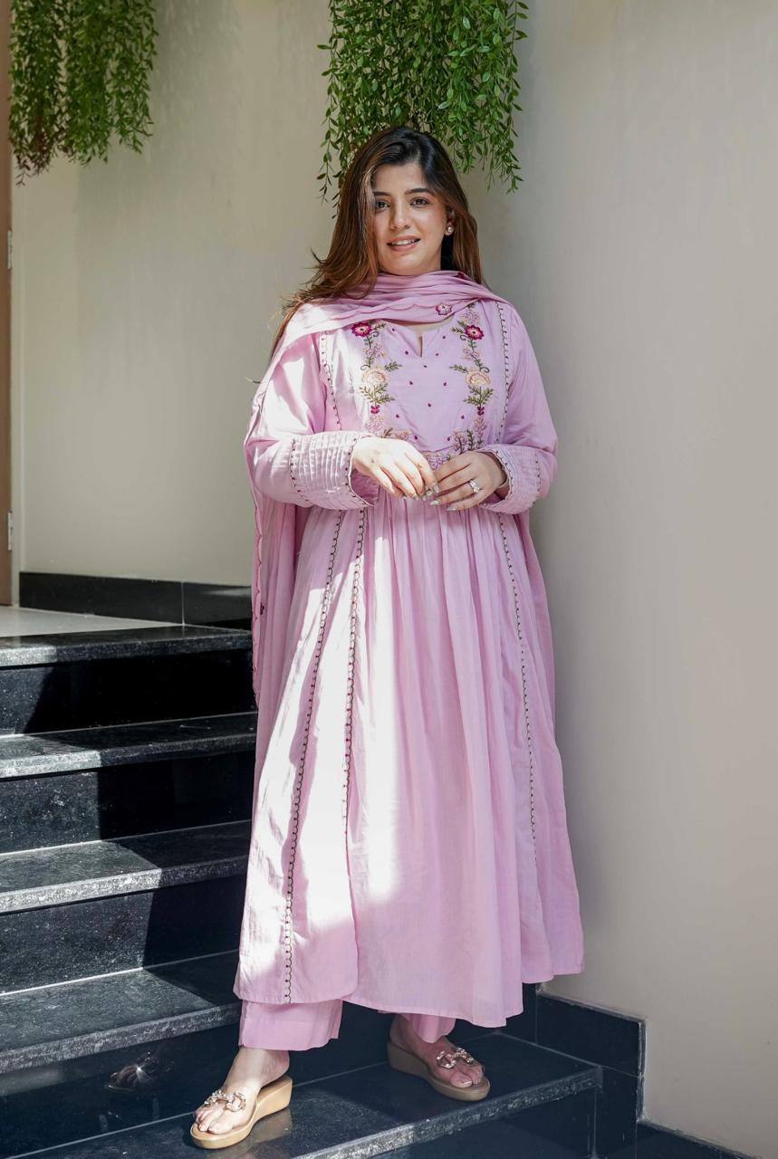 Embroidered Rayon Slub Kurta Set with Chanderi Cotton Dupatta