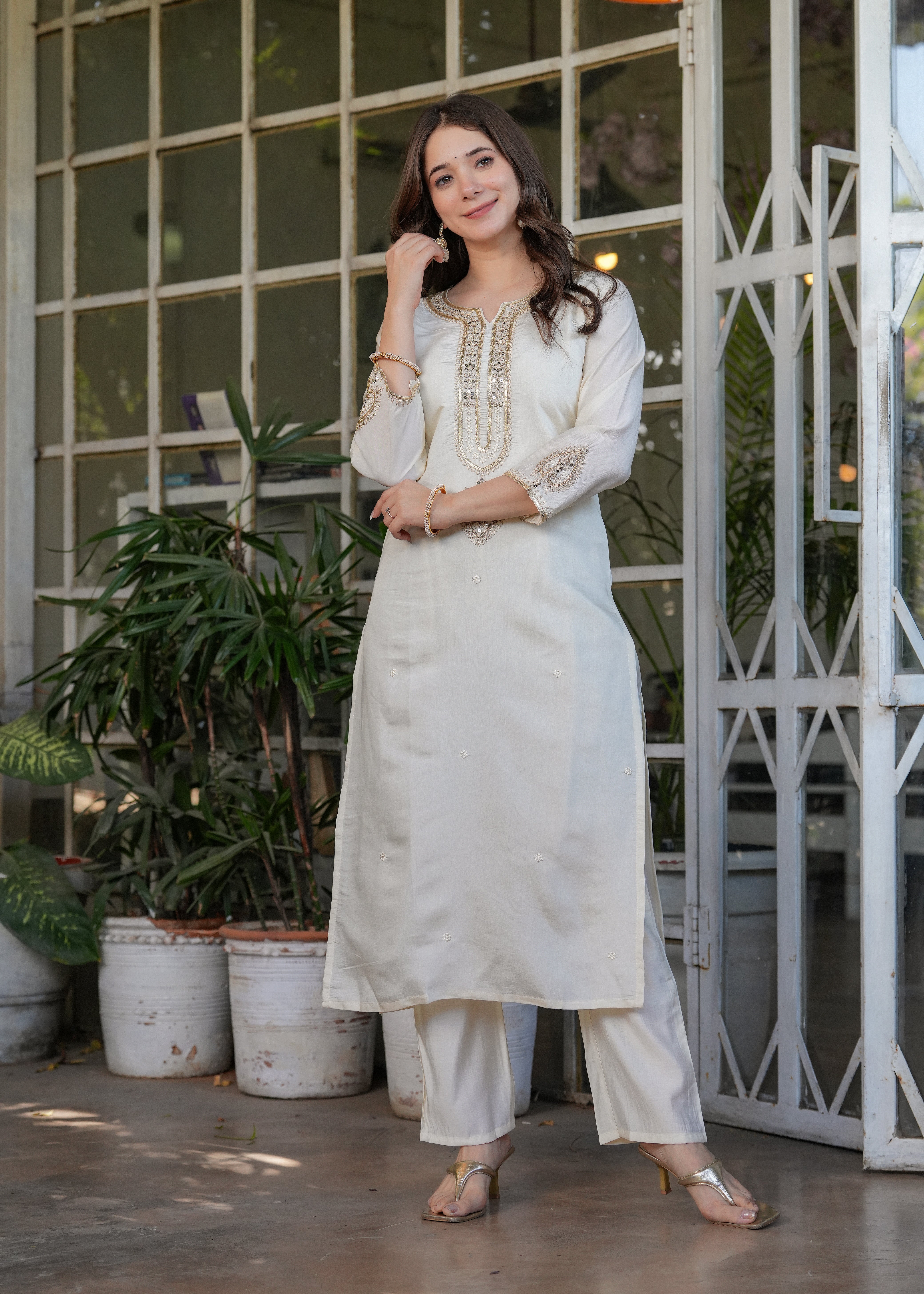 Women Viscose Chanderi Embroidered Kurta Set with Jacquard Dupatta – Festive Ethnic Wear