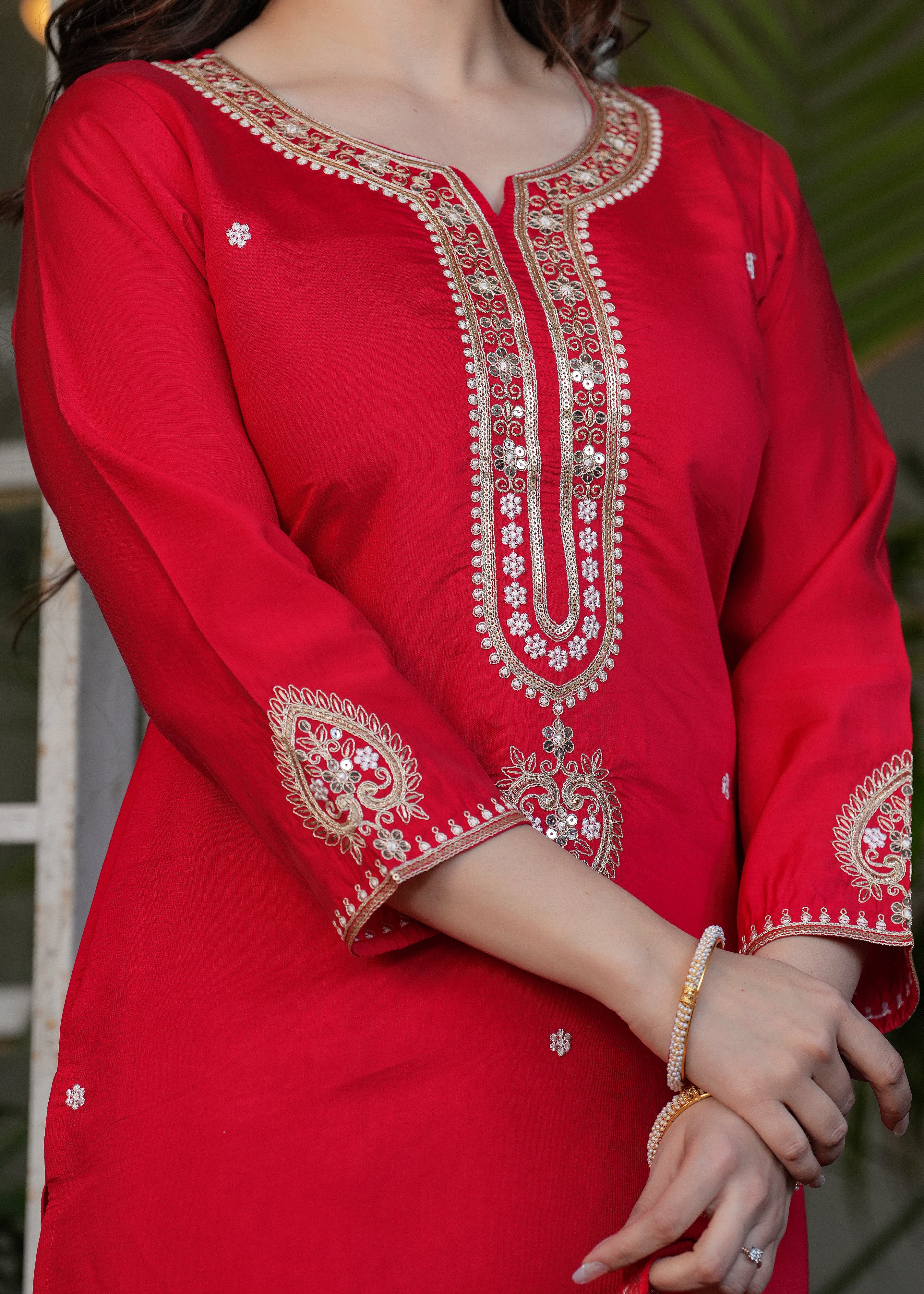 Women Viscose Chanderi Embroidered Kurta Set with Jacquard Dupatta – Festive Ethnic Wear