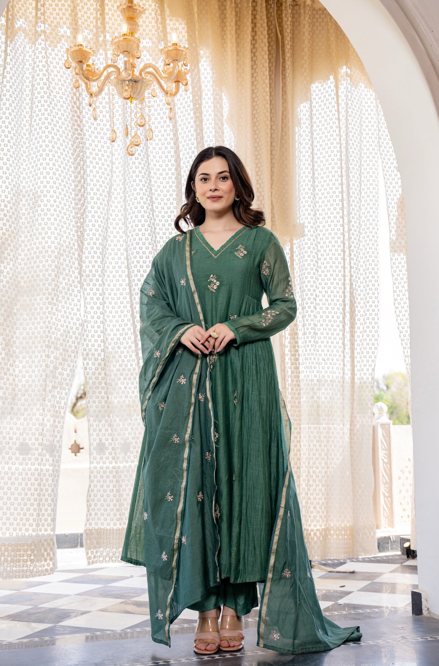 Embroidered Chanderi Silk Kurti Set with Chanderi Gadhwal Dupatta – 3 Piece Ethnic Wear