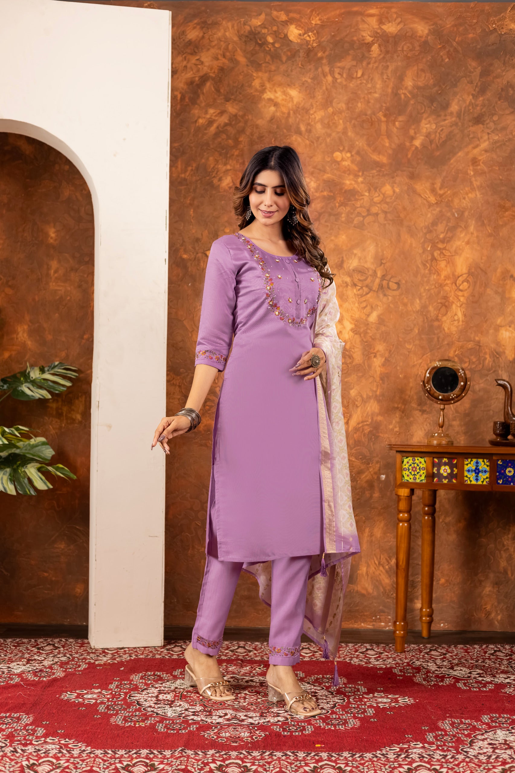 Elegant Embroidered Kurti Pant Dupatta Set